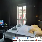 Deluxe Central Station Bed & Breakfast