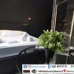 Bed & Breakfast Deluxe Central Station Napels