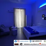 לינה וארוחת בוקר Deluxe Central Station נאפולי