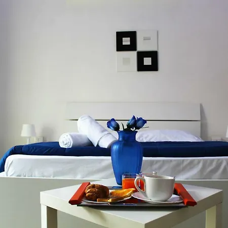 Deluxe Central Station Bed & Breakfast *