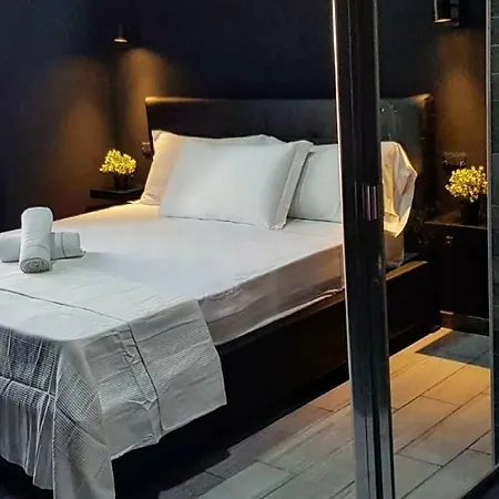 Deluxe Central Station نابولي
