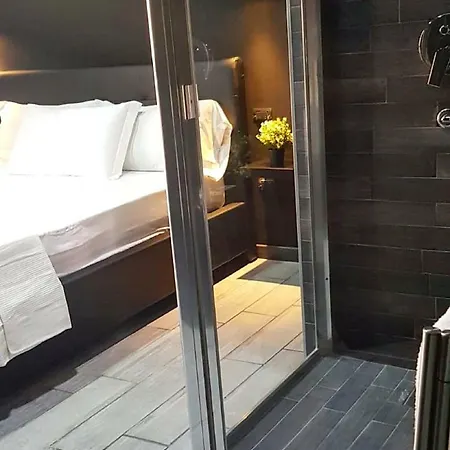 Deluxe Central Station فندق مبيت وإفطار نابولي