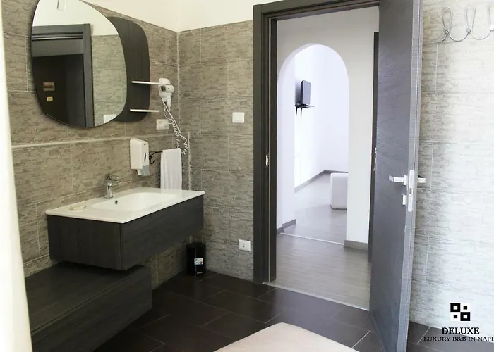 Deluxe Central Station Napoli